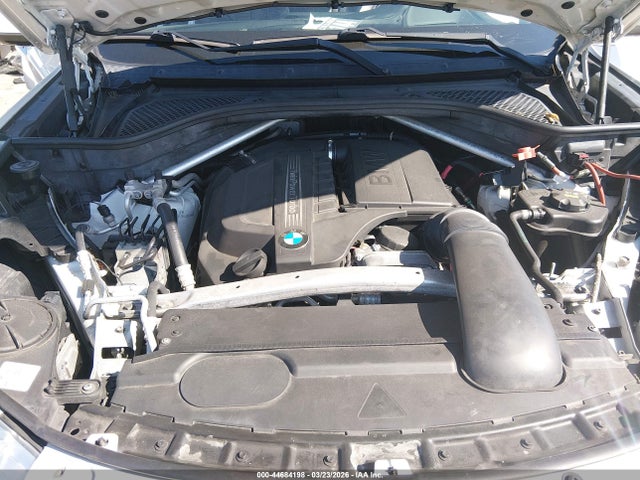 Продажа на аукционе авто 2015 Bmw X5 Sdrive35i, vin: 5UXKR2C59F0H40688, номер лота: 44684198