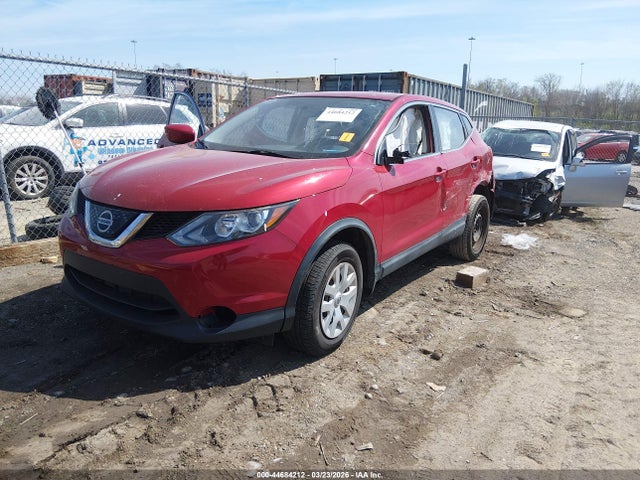 44684212 :رقم المزاد ، JN1BJ1CP5JW189900 vin ، 2018 Nissan Rogue Sport S مزاد بيع