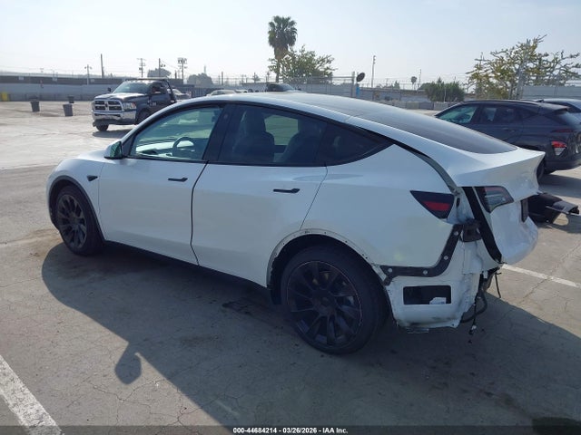 2021 TESLA MODEL Y 5YJYGDEE8MF112417 Photo 2