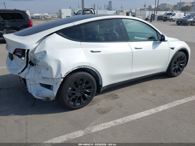 2021 TESLA MODEL Y 5YJYGDEE8MF112417 Photo 3
