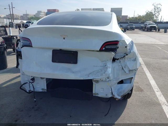 2021 TESLA MODEL Y 5YJYGDEE8MF112417 Photo 5