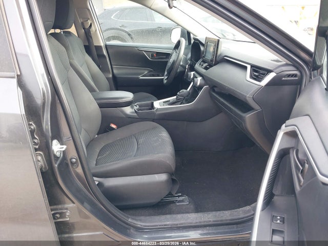 Продажа на аукционе авто 2020 Toyota Rav4 Le, vin: 2T3F1RFV0LC100146, номер лота: 44684223