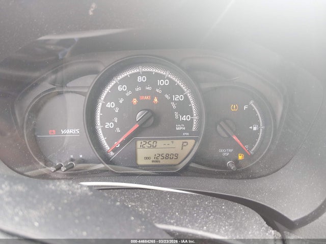 VNKKTUD39FA028269 Toyota YARIS L