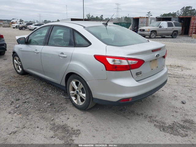 Ford FOCUS SE 2014 1FADP3F2XEL232964 Image 3