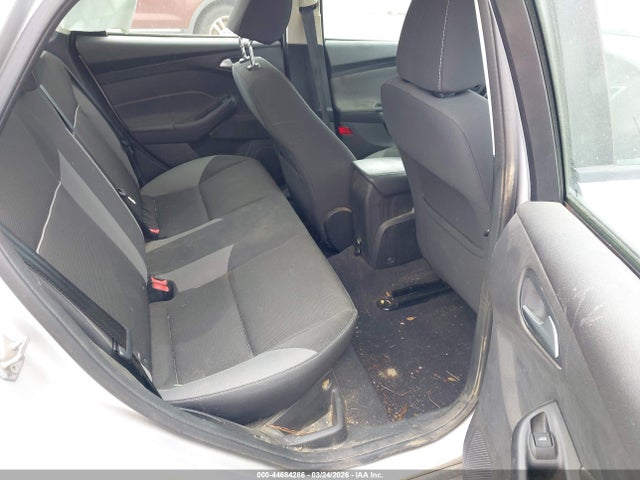 Ford FOCUS SE 2014 1FADP3F2XEL232964 Image 8