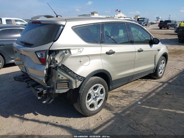 Ford ESCAPE S 2018 1FMCU0F70JUD42771 Image 4