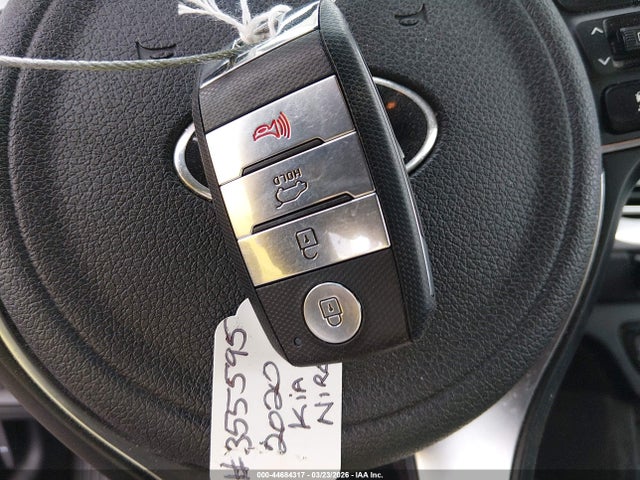 KNDCC3LG8L5070321 KIA Niro Ev Ex