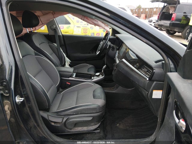 KNDCC3LG8L5070321 KIA Niro Ev Ex