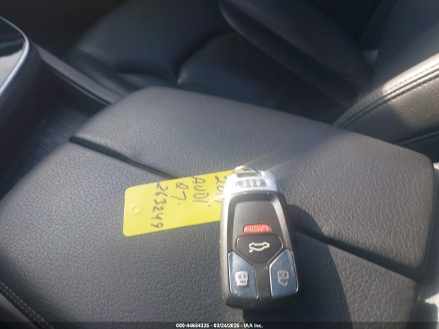 Продаж на аукціоні авто 2017 Audi Q7 3.0t Premium, vin: WA1LAAF79HD013249, номер лоту: 44684325