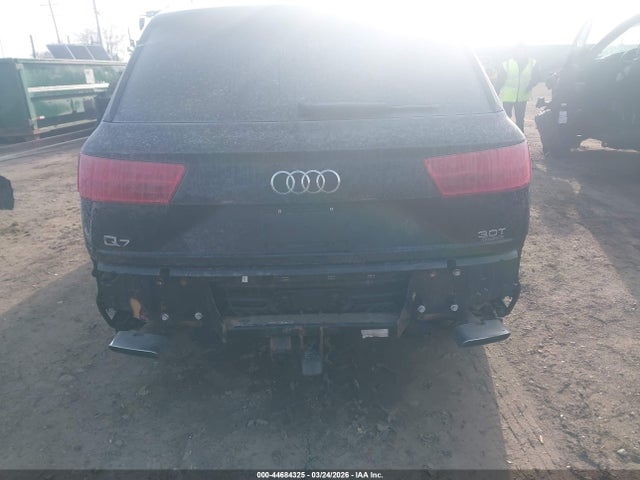 Продаж на аукціоні авто 2017 Audi Q7 3.0t Premium, vin: WA1LAAF79HD013249, номер лоту: 44684325