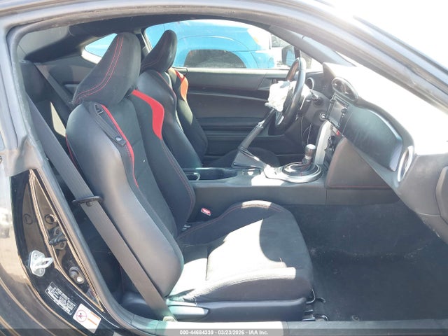 JF1ZNAA13E8709767 Scion FR-S