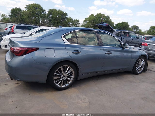 44684368 :رقم المزاد ، JN1EV7AP2JM362047 vin ، 2018 Infiniti Q50 3.0t Luxe مزاد بيع