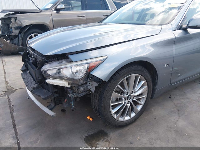 44684368 :رقم المزاد ، JN1EV7AP2JM362047 vin ، 2018 Infiniti Q50 3.0t Luxe مزاد بيع