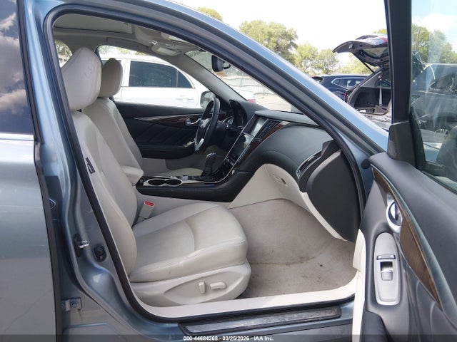 44684368 :رقم المزاد ، JN1EV7AP2JM362047 vin ، 2018 Infiniti Q50 3.0t Luxe مزاد بيع