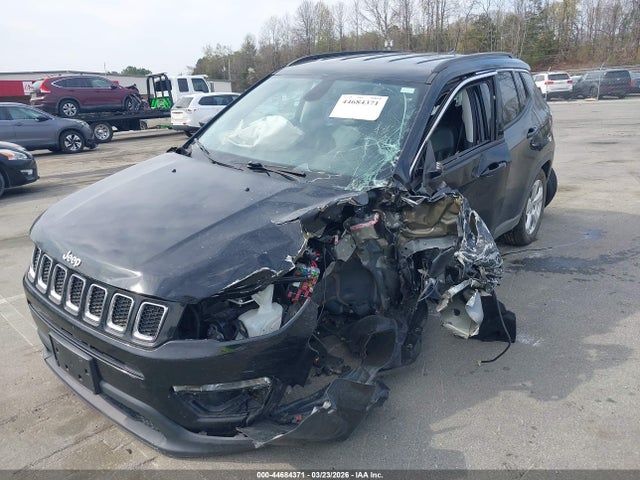 2020 Jeep Compass Latitude 4x4 მანქანა იყიდება აუქციონზე, vin: 3C4NJDBB0LT112877, აუქციონის ნომერი: 44684371
