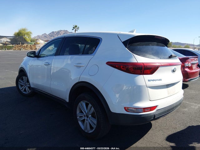 KIA Sportage Lx 2018 KNDPMCAC9J7322061 Image 3