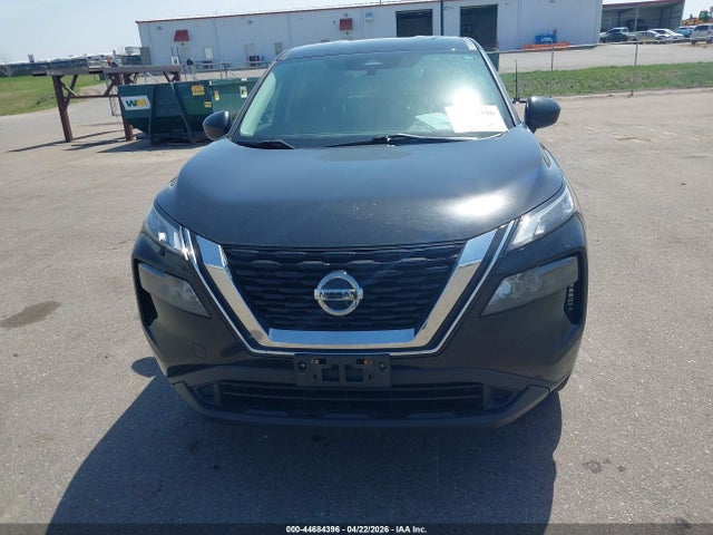 5N1AT3AB4MC736811 Nissan Rogue S Intelligent Awd