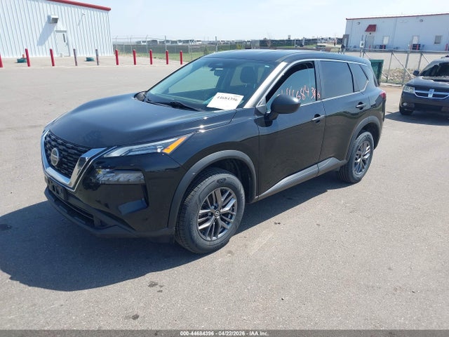 5N1AT3AB4MC736811 Nissan Rogue S Intelligent Awd