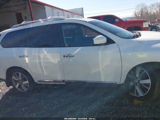 Продажа на аукционе авто 2014 Nissan Pathfinder Platinum, vin: 5N1AR2MM9EC611925, номер лота: 44684409