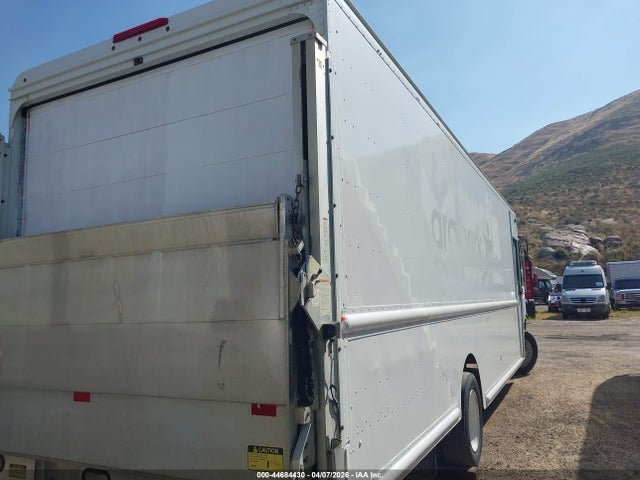 1F66F5KY3H0A12988 Ford F-59 Commercial Stripped