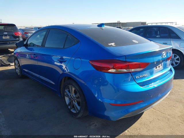 5NPD84LF0JH291668 Hyundai ELANTRA SEL