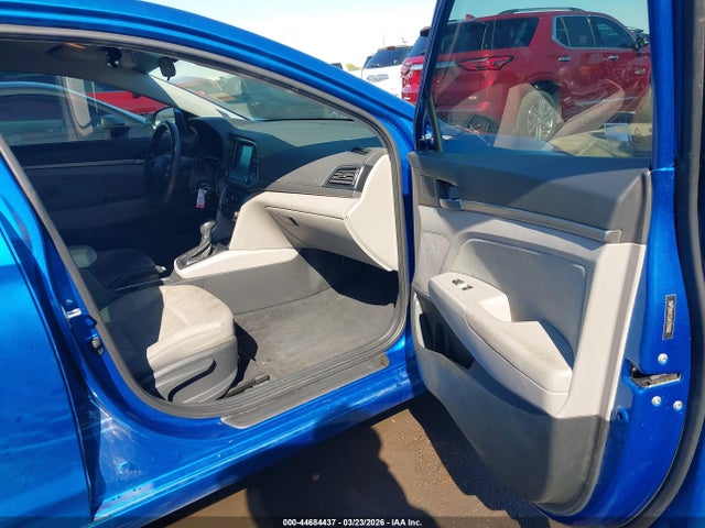 5NPD84LF0JH291668 Hyundai ELANTRA SEL