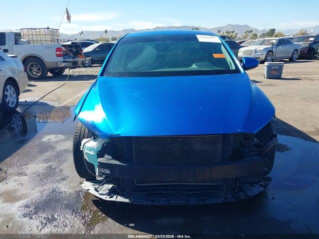 5NPD84LF0JH291668 Hyundai ELANTRA SEL