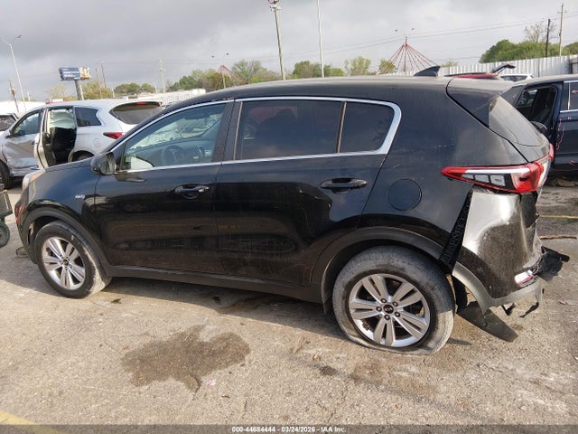 Продажа на аукционе авто 2017 Kia Sportage Lx, vin: KNDPMCAC1H7225169, номер лота: 44684444