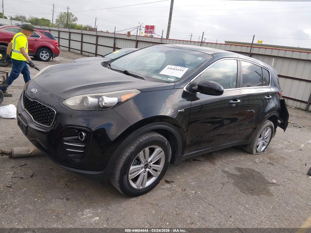 Продажа на аукционе авто 2017 Kia Sportage Lx, vin: KNDPMCAC1H7225169, номер лота: 44684444