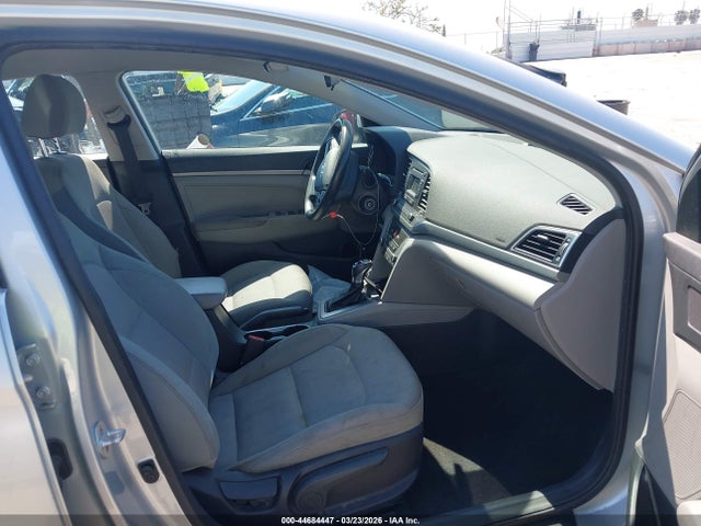 5NPD74LF4HH066666 Hyundai ELANTRA SE