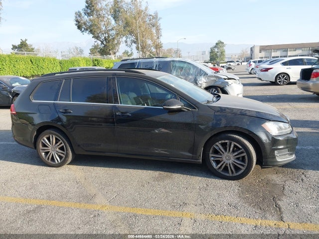 3VWCA7AU2FM513953 Volkswagen Golf Sportwagen Tdi Se 4-door