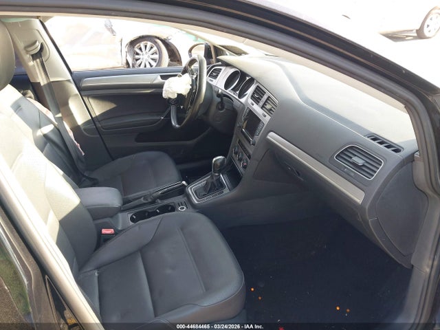 3VWCA7AU2FM513953 Volkswagen Golf Sportwagen Tdi Se 4-door