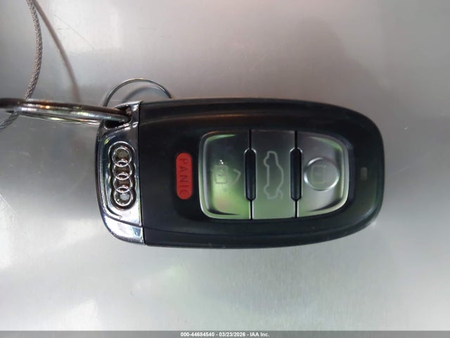 Продаж на аукціоні авто 2011 Audi A5 2.0t Premium, vin: WAULFAFR6BA044943, номер лоту: 44684540