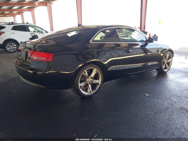 Продаж на аукціоні авто 2011 Audi A5 2.0t Premium, vin: WAULFAFR6BA044943, номер лоту: 44684540