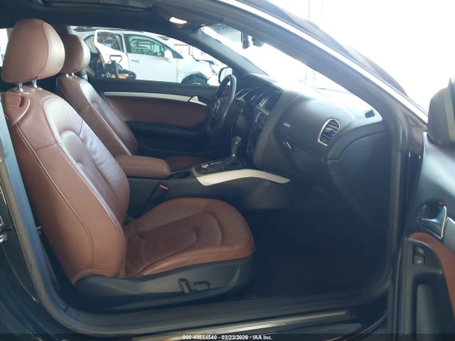 Продаж на аукціоні авто 2011 Audi A5 2.0t Premium, vin: WAULFAFR6BA044943, номер лоту: 44684540