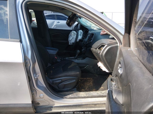 44684565 :رقم المزاد ، 1C4PJLCB0LD585752 vin ، 2020 Jeep Cherokee Latitude Fwd مزاد بيع