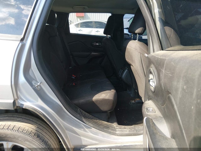 44684565 :رقم المزاد ، 1C4PJLCB0LD585752 vin ، 2020 Jeep Cherokee Latitude Fwd مزاد بيع