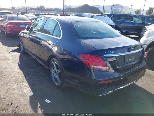 WDDZF4KB1HA279224 Mercedes-Benz E 300 4matic