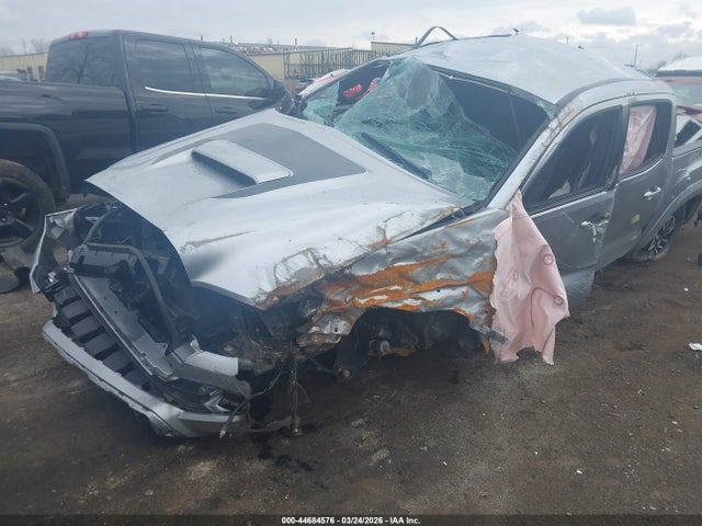 Продаж на аукціоні авто 2023 Toyota Tacoma Trd Sport, vin: 3TMCZ5AN6PM549266, номер лоту: 44684576