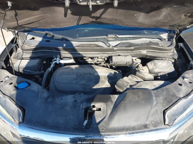 44684578 :رقم المزاد ، 5FNYF5H56JB028824 vin ، 2018 Honda Pilot Ex-l مزاد بيع