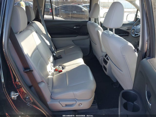 44684578 :رقم المزاد ، 5FNYF5H56JB028824 vin ، 2018 Honda Pilot Ex-l مزاد بيع