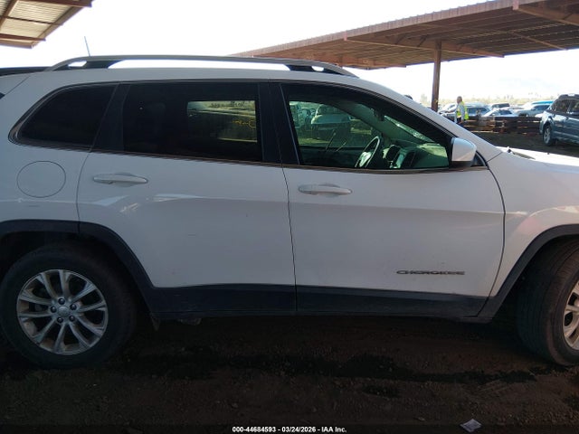 1C4PJLCB0KD479008 Jeep Cherokee Latitude Fwd