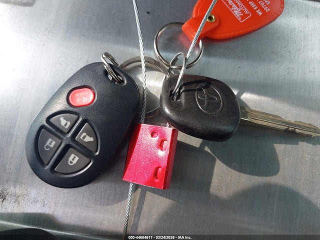 5TDKZ3DC0KS006918 Toyota Sienna Le 8 Passenger