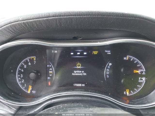 44684624 :رقم المزاد ، 1C4RJFCG6FC110753 vin ، 2015 Jeep Grand Cherokee High Altitude مزاد بيع