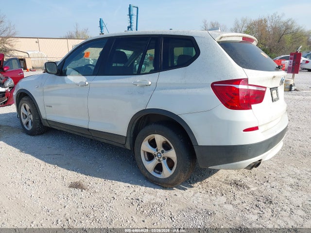 2011 BMW X3 5UXWX5C58BL704876 Photo 2