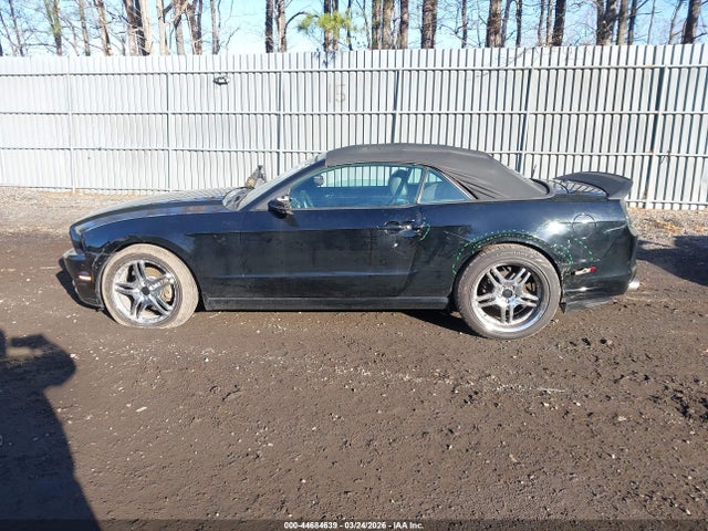 2014 Ford Mustang V6 Premium მანქანა იყიდება აუქციონზე, vin: 1ZVBP8EM8E5208388, აუქციონის ნომერი: 44684639