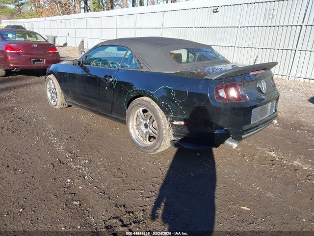 2014 Ford Mustang V6 Premium მანქანა იყიდება აუქციონზე, vin: 1ZVBP8EM8E5208388, აუქციონის ნომერი: 44684639