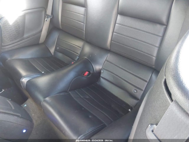 2014 Ford Mustang V6 Premium მანქანა იყიდება აუქციონზე, vin: 1ZVBP8EM8E5208388, აუქციონის ნომერი: 44684639