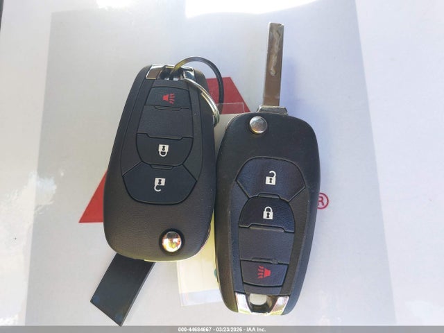 2022 Chevrolet Trax Awd Ls მანქანა იყიდება აუქციონზე, vin: KL7CJNSM3NB511167, აუქციონის ნომერი: 44684667