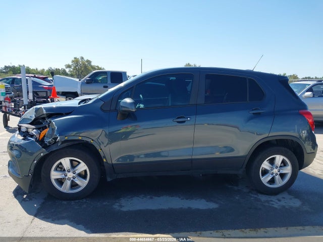 2022 Chevrolet Trax Awd Ls მანქანა იყიდება აუქციონზე, vin: KL7CJNSM3NB511167, აუქციონის ნომერი: 44684667
